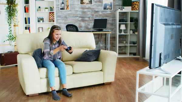 Bad behavior of little daughter after her mother took her controller — Stock Photo, Image