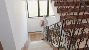 Gönüllü bakkal teslimatı