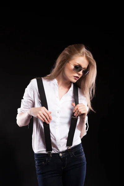 camisa blanca de tirantes