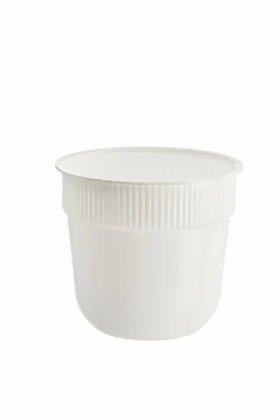 Πλαστικά ποτήρια για φαγητό σε απομονωμένες άσπρο φόντο — Φωτογραφία Αρχείου