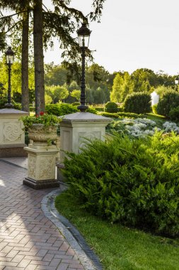 Merdivenlerden Peyzaj Park yakınındaki lamba