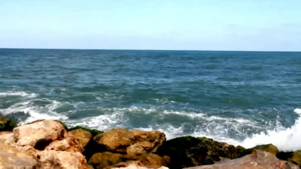 Fale Morza Śródziemnego — Wideo stockowe