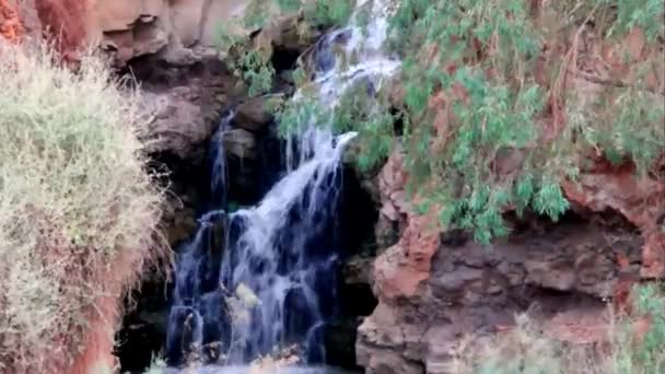 Wasserfall in der Nähe des Galiläischen Meeres. Deutschland — Stockvideo