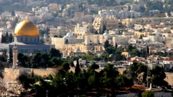 Kopuła skały i meczetu Al Aksa, patrząc z Góry Oliwnej — Wideo stockowe