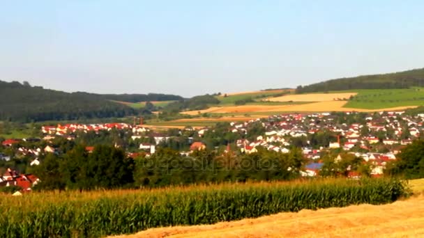 Pequena Cidade Velha Engen Neare Montanha Hohenhewen ea fronteira com a Suíça — Vídeo de Stock