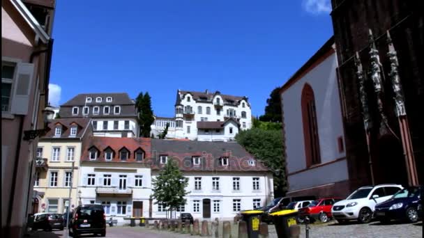 Staré historické radnice, náměstí a katolická církev — Stock video