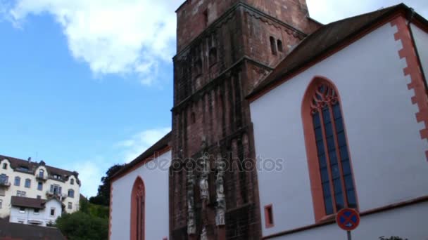 Katolická církev. Katholisch Stiftskirche. Baden-Baden. Německo. — Stock video