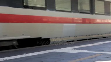 Yüksek Hızlı Tren kalkış Tren İstasyonu'na