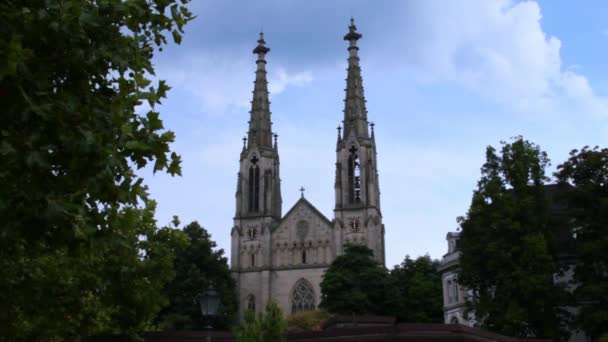 Igreja Protestante da Cidade. Evangelische Stadtkirche. Baden-Baden, Alemanha — Vídeo de Stock