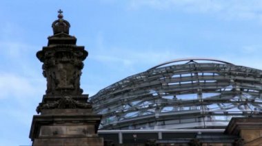 Bulutlu gün, Berlin Reichstag Dome