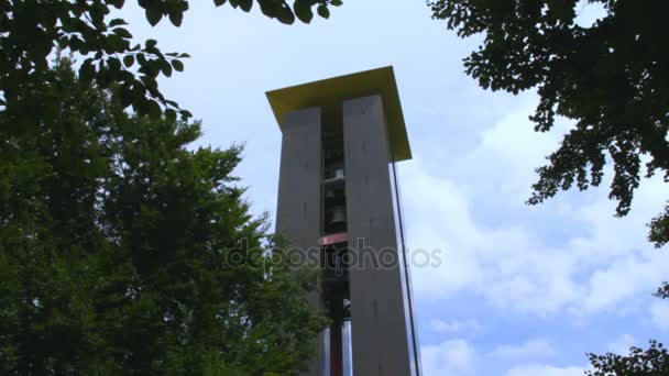 Carillon de Berlim com 68 sinos holandeses tradicionais — Vídeo de Stock