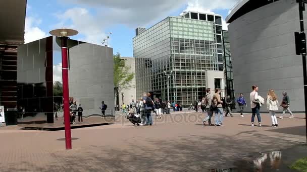 Van Gogh Museum and Museum Square in Amsterdam. — Stock Video