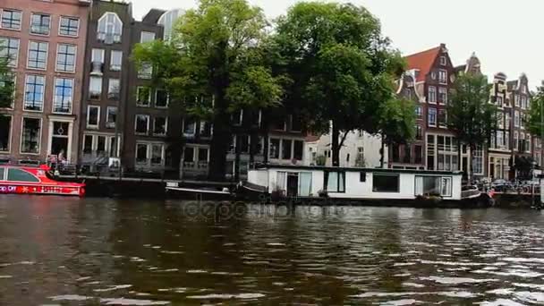 Boat Sail by Historic Part of Amsterdam — Stock Video