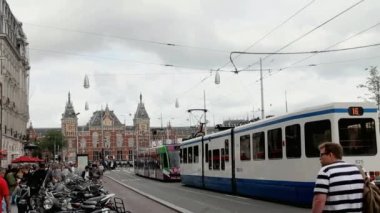 Amsterdam Merkez Tren İstasyonu