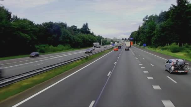 高速道路 A12 の朝時にアムステルダム近郊. — ストック動画