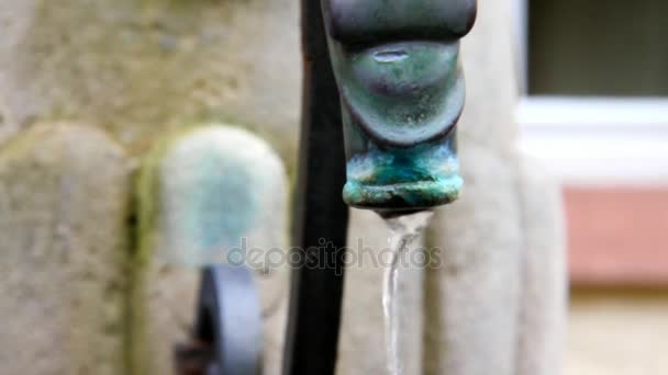 Ancient Decorated Outdoor Wash Basin and Water Dispenser Closeup in Baden-Baden — Stok Video