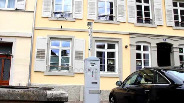 Estacionamento Cash Desk na Alemanha (Park Kasse). Baden-Baden. — Vídeo de Stock