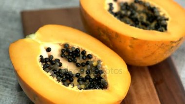 Sarı olgunlaşmış Cuted Papaya