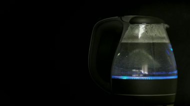 Elektrikli Su Kaynayan Su