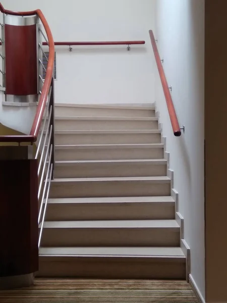 Staircase in a modern building — Stock Photo, Image