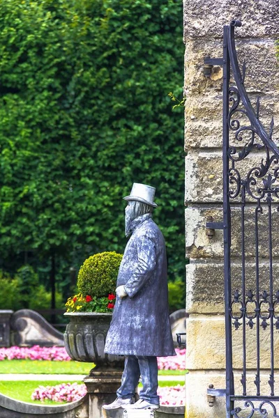 Jardín Mirabell cerca del Castillo de Mirabell. Salzburgo. Austria — Foto de Stock