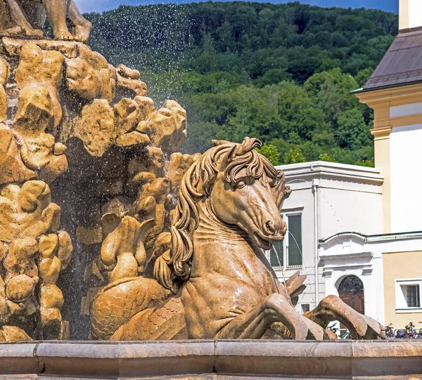 Austria, Salzburg, fountain on Residenzplatz — 图库照片