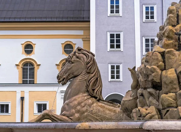 Austria, Salzburg, fountain on Residenzplatz — стокове фото