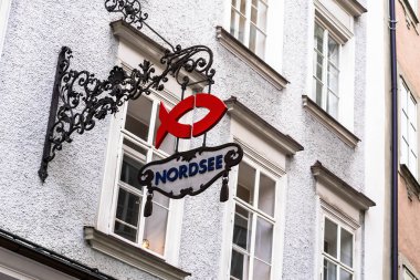 Nordsee restoran logosu. Salzburg 'da. Avusturya. Nordsee bir Alman. 