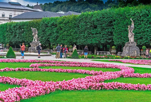 Jardim Mirabell perto do Castelo Mirabell. Salzburgo. Áustria — Fotografia de Stock