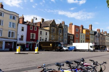 Oxford, İngiltere'de geniş Caddesi'nin sokak görünümü