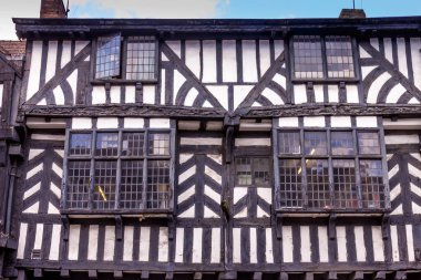 İngiliz vintage house windows eski şehir.