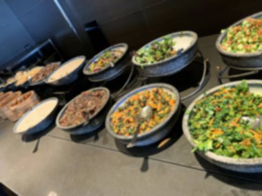 İki insan elinin de kemiklerinin röntgen plakası.