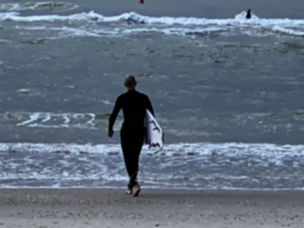 Stormy Sea Surfer Getting Ready Blurred View — Stock Photo, Image