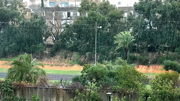 Fortes Pluies Tropicales Transforment Parfois Grêle Dans Les Grandes Villes — Photo