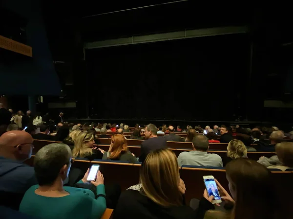 Tel Aviv Srail Mart 2020 Gösteriden Önce Bir Tiyatronun Konferans — Stok fotoğraf