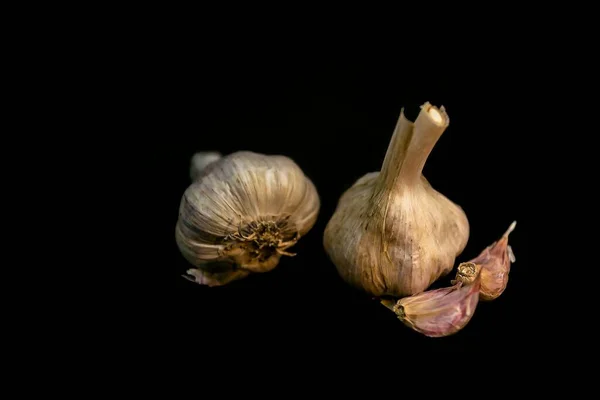 Ajo Fresco Sobre Fondo Negro Enfoque Selectivo — Foto de Stock