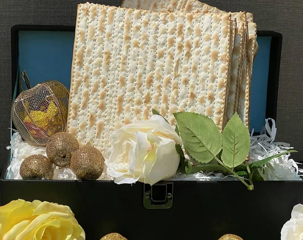 Pesach Joods Pasen Feest Pascha Matzah Lederen Kistje Met Souvenirappels — Stockfoto