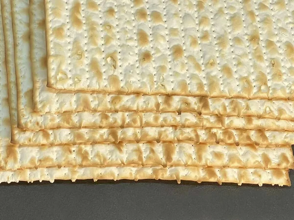 在犹太逾越节 用一捆犹太马萨面包来代替面包 佩萨奇背景 — 图库照片