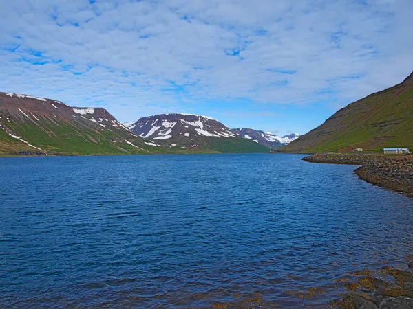 İzlanda, güzel hedef şaşırtıcı landcape. — Stok fotoğraf