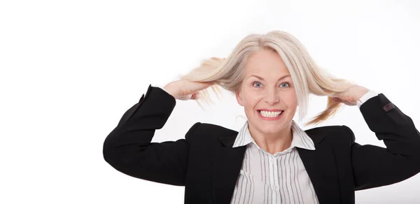 Aantrekkelijke zakenvrouw in een pak geïsoleerd — Stockfoto