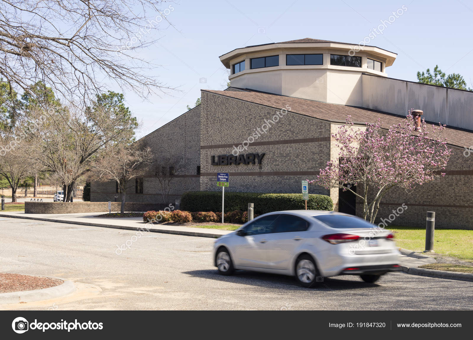 Hope Mills Public Library Opens to Public, North Carolina, USA7 April