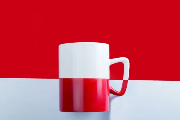 Czerwono Biały Kubek Czerwono Białym Tle — Zdjęcie stockowe