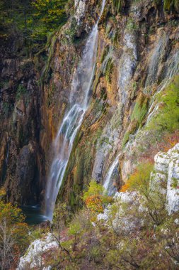 Hırvatistan 'ın Plitvice Jezera Park kentinde şelaleler.