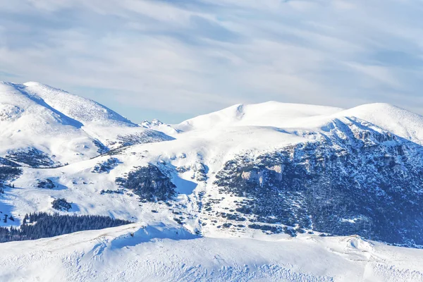 Paisagem Montanhas Cobertas Neve Inverno — Fotografia de Stock