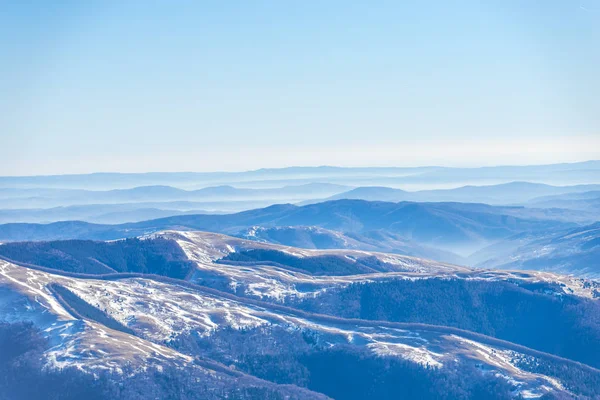 Krajina Zasněžených Hor Zimě — Stock fotografie