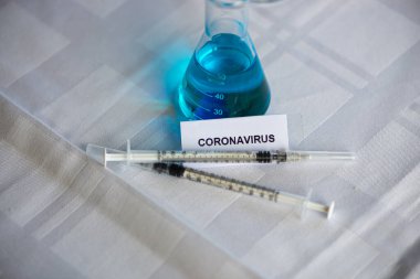 Kimya laboratuvarında Coronavirus testi