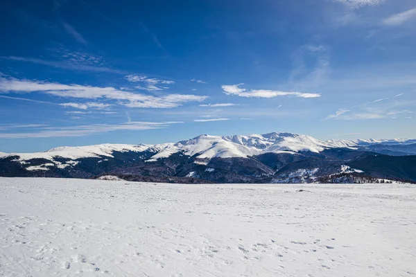 Hiver Pittoresque Dans Les Montagnes Station — Photo