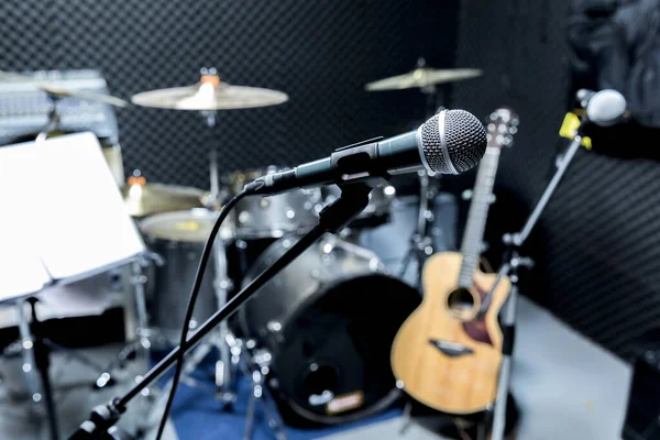 Microfone Profissional Estúdio Condensador Conceito Musical Gravação Microfone Foco Seletivo — Fotografia de Stock