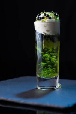 Renkli kokteyller moleküler