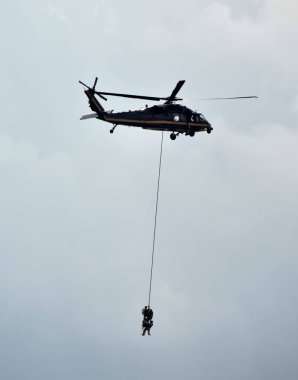 Helikopterle kurtarma